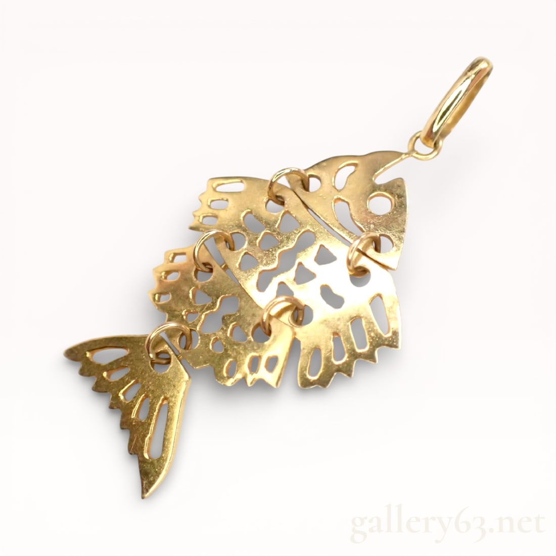 18k Yellow Gold Fish Pendant (1 of 4)