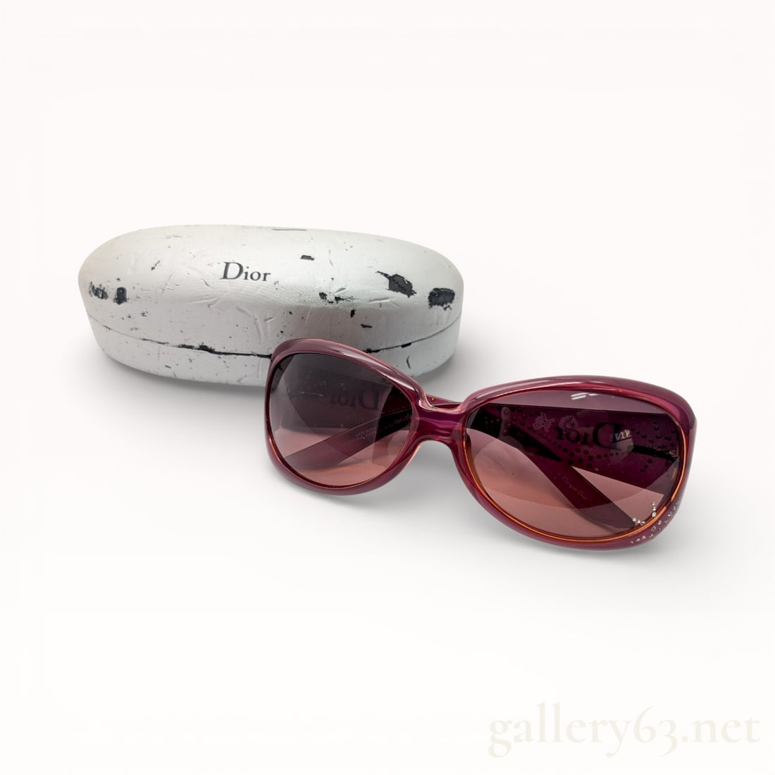 Christian Dior Burgundy Acetate Brown Gradient Sunglasses with Box: If you are an Autumn color season these are so up your alley. Dior sunglasses featuring a translucent burgundy plastic frame. Rounded rectangular lens shape presenting a softly contoured silhouette. L