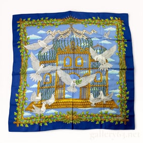 Hermès Commemorative 50th Anniversary of the United Nations Silk Carre 90 (rare)