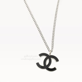 04P Chanel Palladium-tone & Black Lacquer CC Pendant Necklace 2004 Spring 16"/41cm