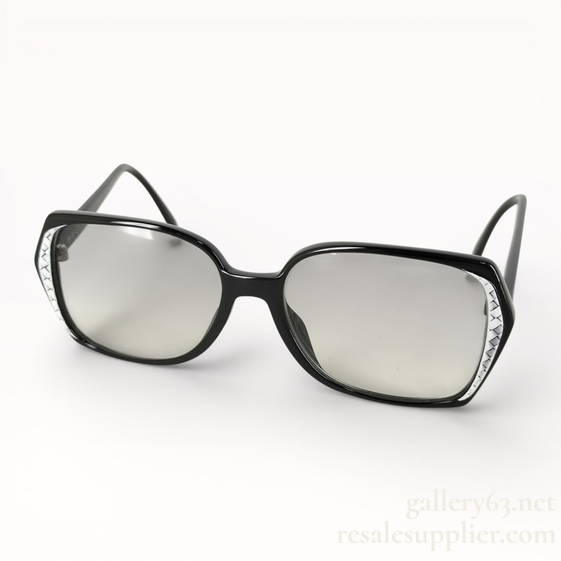 Christian Dior Black Full Rim Gradient Sunglasses: Authentic Christian Dior Black Full Rim Gradient Sunglasses. Full-rim sunglasses having rectangular lenses with gray gradient tint. Glossy black acetate frame featuring softly rounded corners. Temple