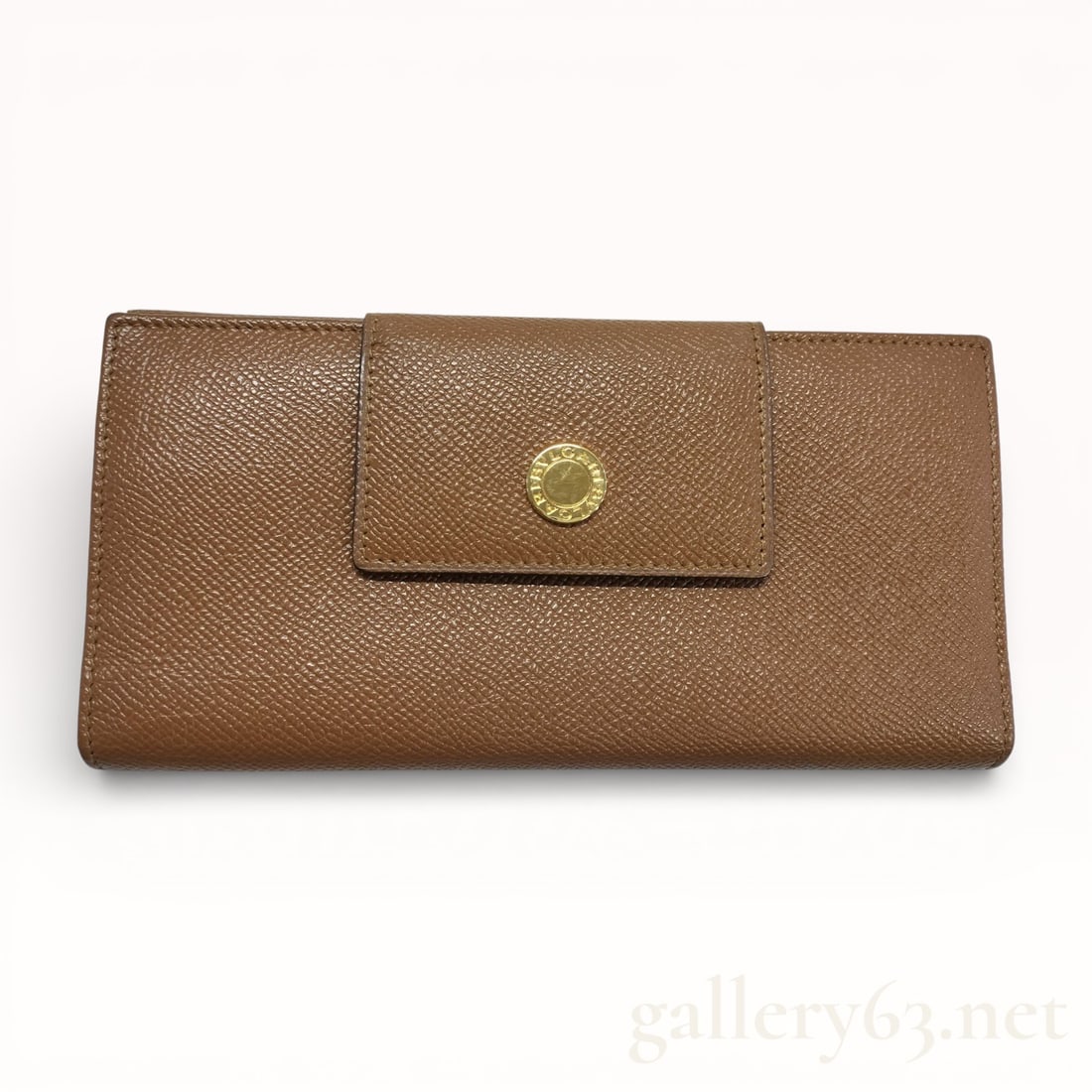Very Nice Bulgari Brown Leather Wallet with Gold Hardware: Authentic Very Nice Bulgari Brown Leather Wallet with Gold Hardware. 