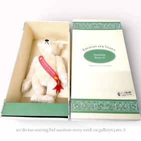 Steiff 90th Anniversary Blond 42 Teddy Bear with Box