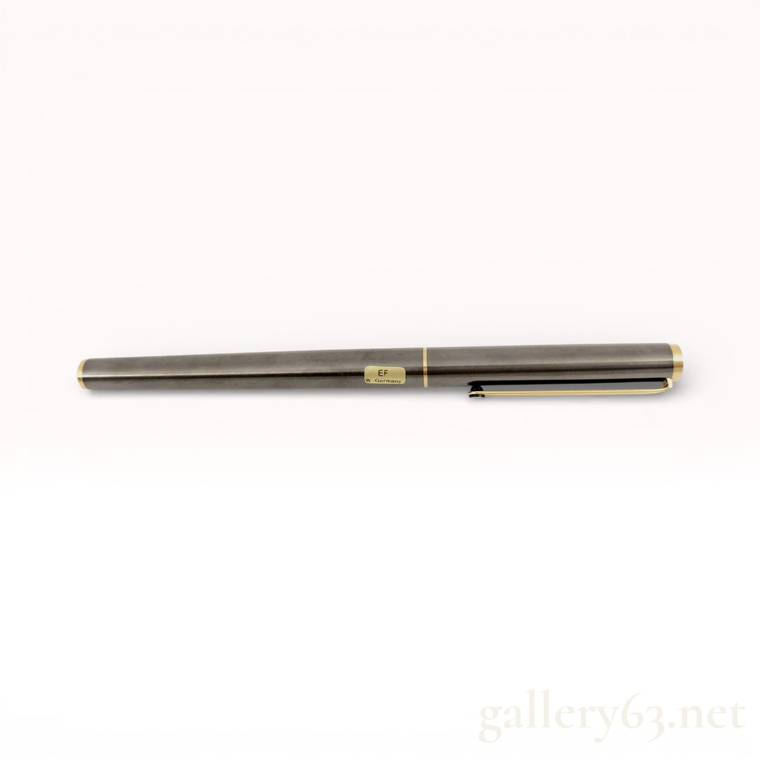 Montblanc Silver-Tone Fountain Pen with Gold Accents, Extra-Fine Nib (1 of 9)
