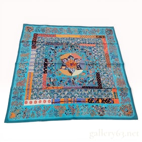 Hermes "Piqué Fleuri de Provence" Carre 90 w/box