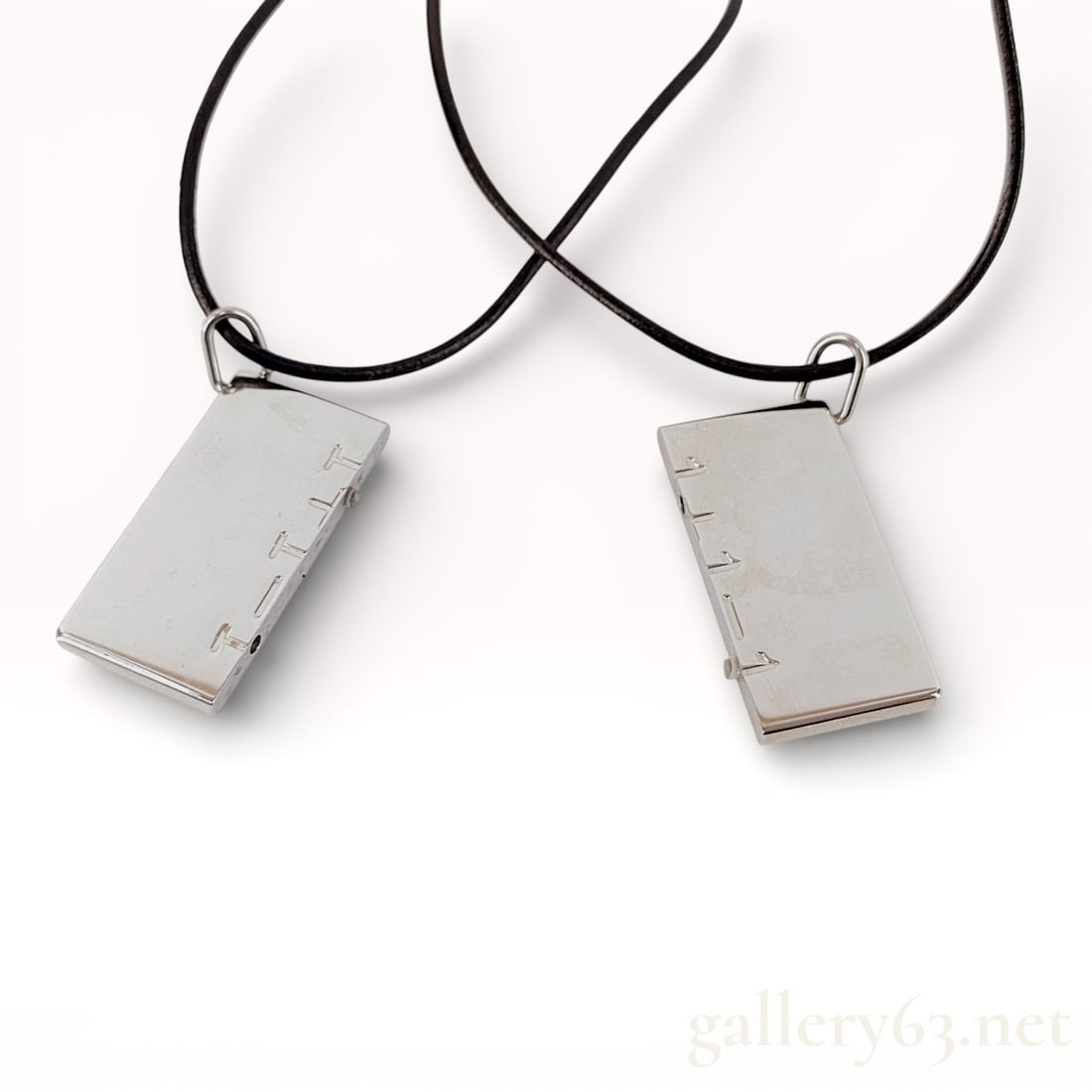 Hermès Symbol 1+1=1 Pair of Pendant Necklaces (1 of 10)