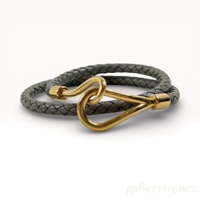 Hermès Jumbo bracelet in grey braided leather with a gold-plated hook closure