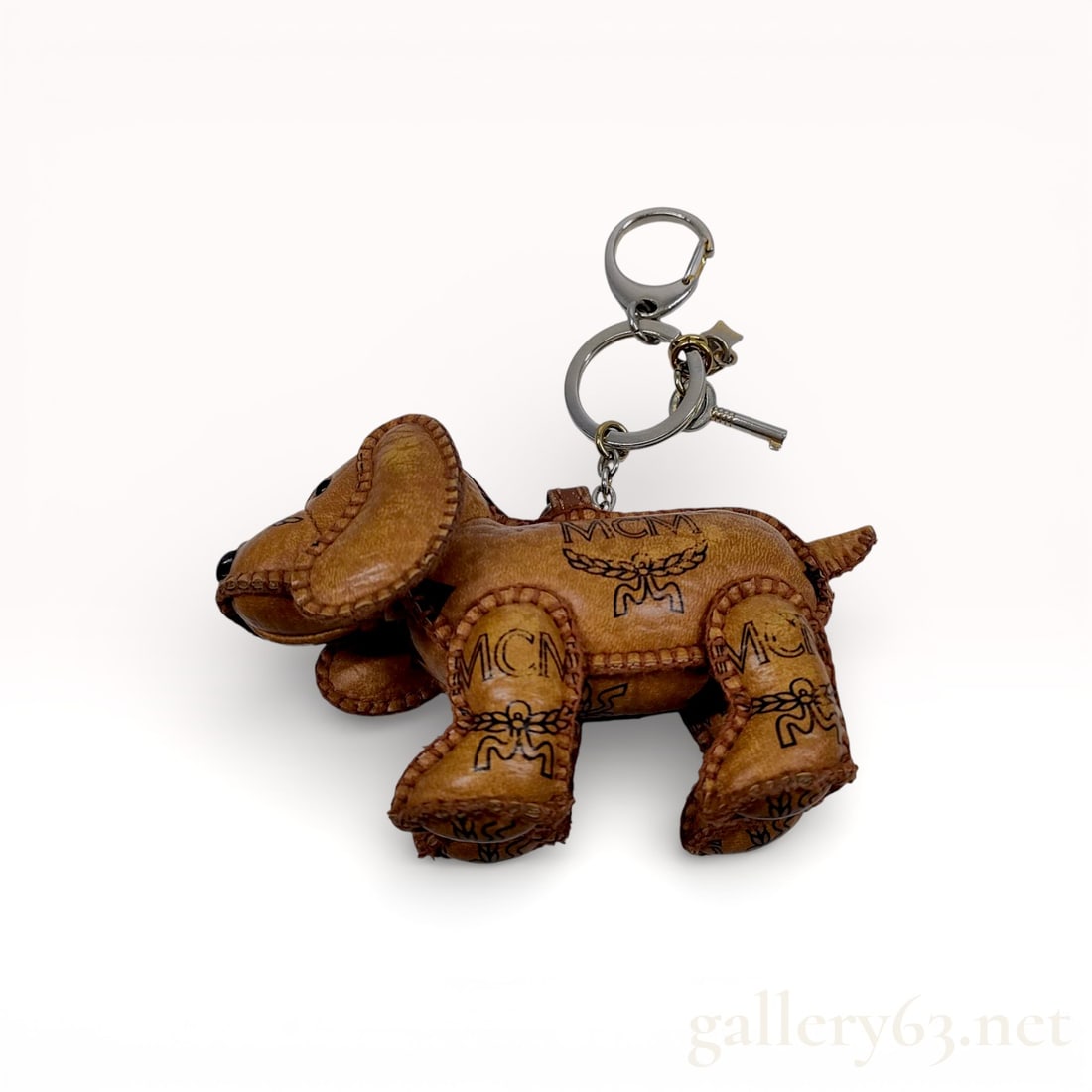 MCM Visetos Leather Dog Keychain Charm (1 of 8)