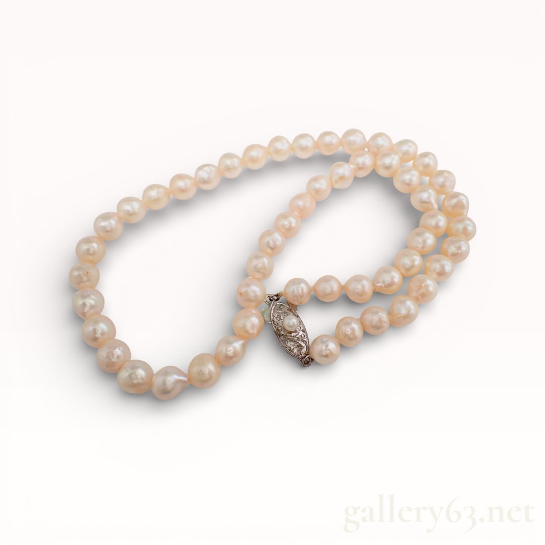 Semi-Round Pearl Necklace (1 of 8)