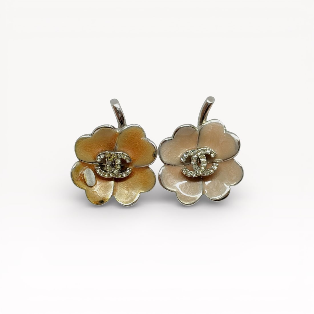 Chanel Camellia Clip-On Earrings with CC Logo (1 of 6)