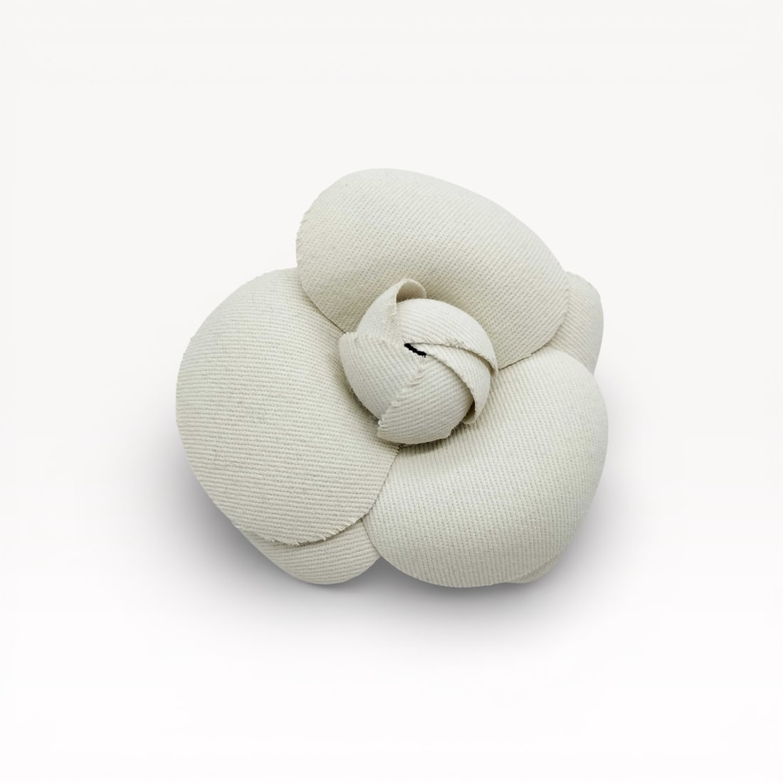 Chanel Camellia Corsage Brooch in White Fabric c.late 1970s (1 of 10)