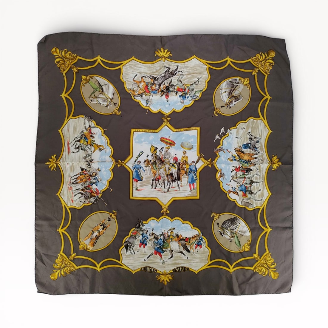Hermès "Les Chevaux des Moghols" Silk Carre 90 (1 of 10)