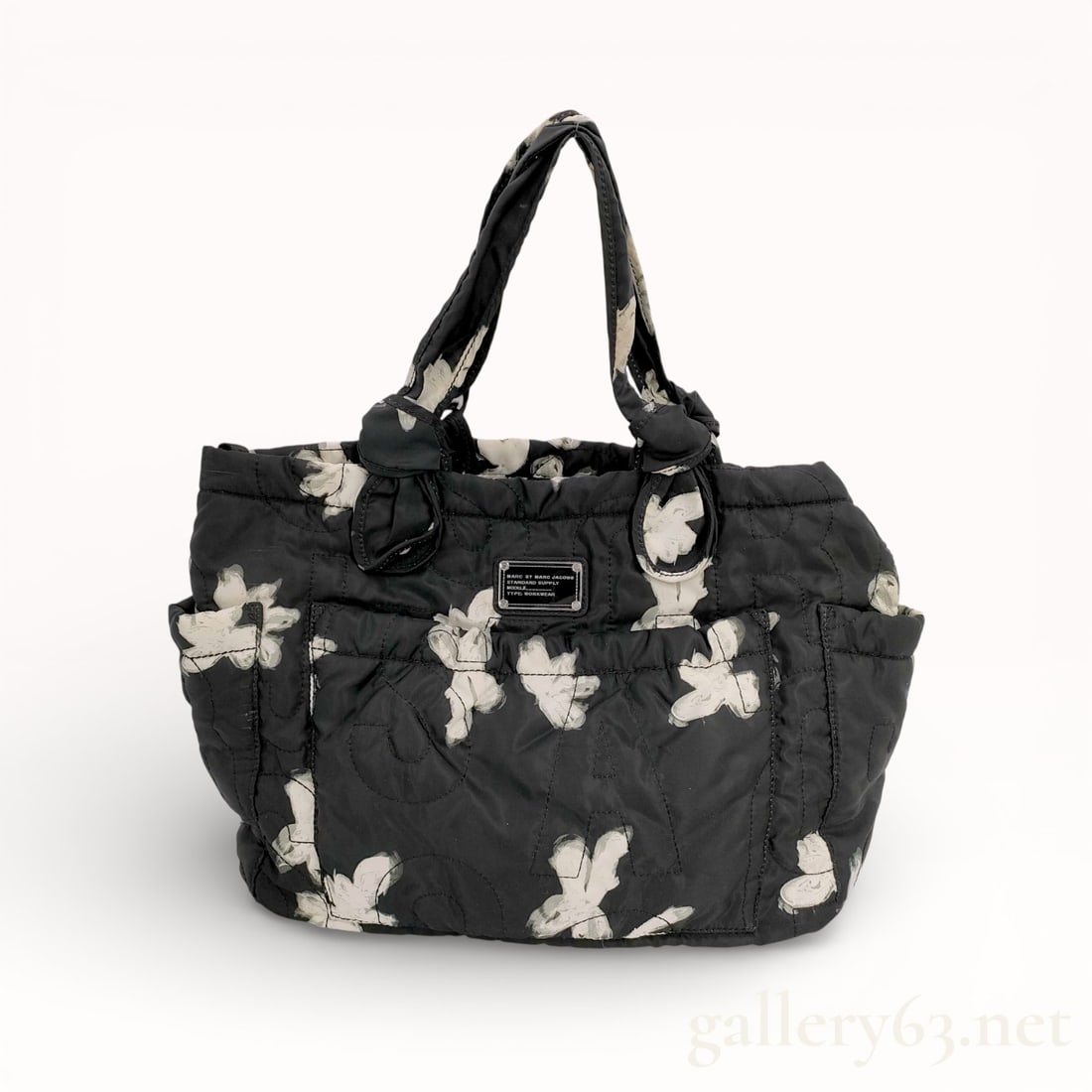Marc Jacobs Black & White Floral Quilted Shoulder Bag (1 of 9)