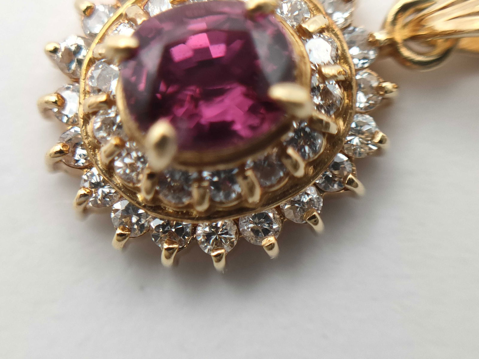 18KYG 0.37ct Ruby Pendant - 7