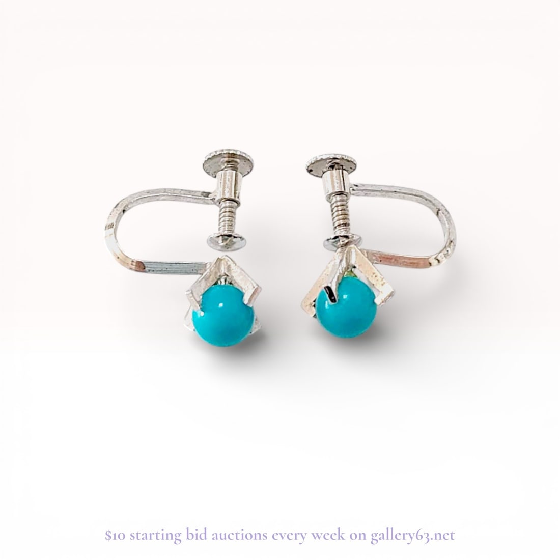 Sterling Silver Earrings Lot – Small Vintage Jewelry Pair (1.4g): Estate lot offered as shown, including all items visible in the images. Offered as a single lot with no individual examination; contents and condition vary and may include wear, damage, or missing ele