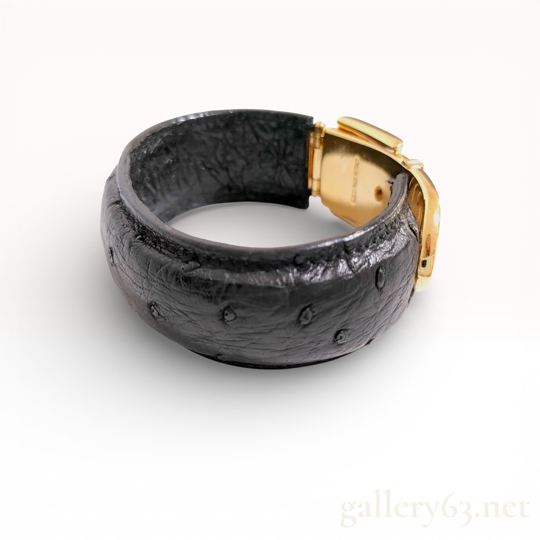 Gucci Natural Ostrich Leather Bracelet with Gold-Tone Hardware: Gucci natural ostrich leather bracelet.