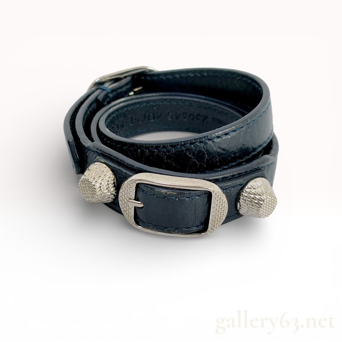 Balenciaga Black Lambskin Leather Arena Giant Silver Triple Tour Bracelet: Authentic Balenciaga Black Lambskin Leather Arena Giant Silver Triple Tour Bracelet. 