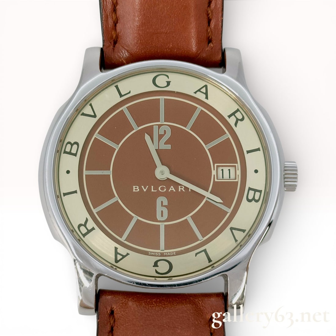 BVLGARI ST35S D79007 Quartz Brown Dial 35mm: Bulgari Solo Tempo 35S Brown Dial watch with a 35mm case size. Comes with antique green box. 