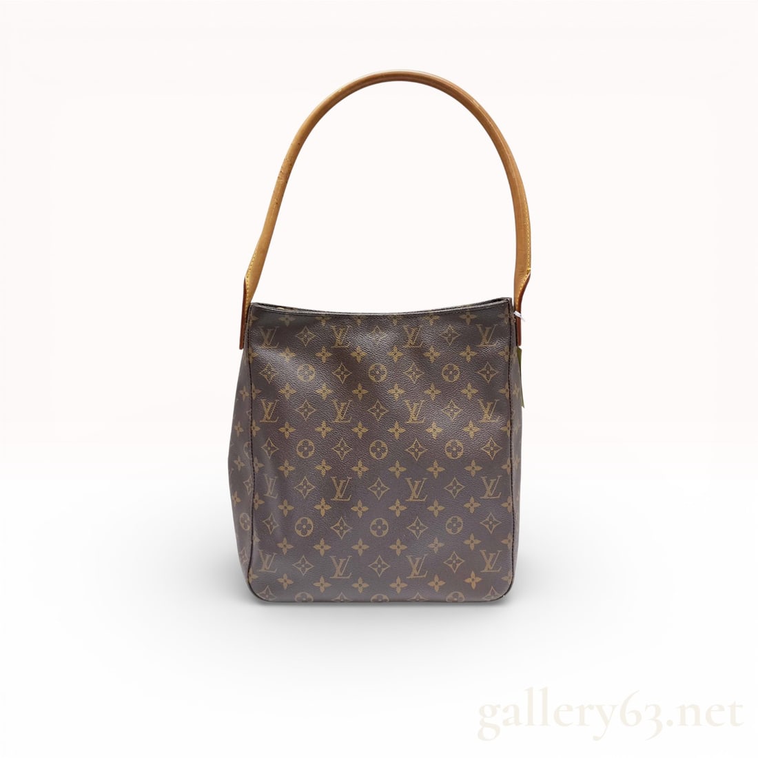 Louis Vuitton Monogram Looping GM shoulder bag: Authentic Louis Vuitton Monogram Looping GM shoulder bag with a Vachetta leather handle. 