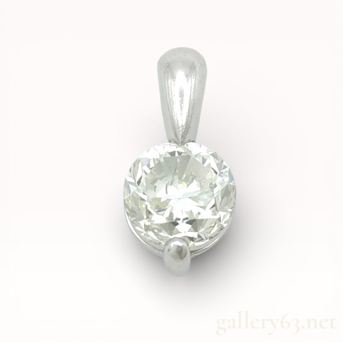 1 Carat Natural Solitaire Diamond Pendant in Platinum i-si2-vg medium blue fluorescence: Authentic 1.008 carat natural Earth mined Si2 clarity I color diamond set in platinum. Comes with foreign paperwork.