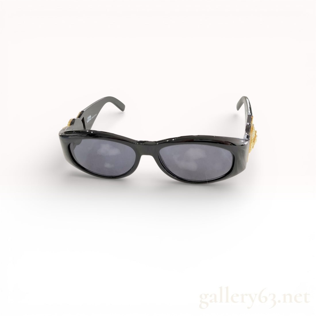Retail $380 Versace Mod "Biggie" Sunglasses with Medusa Medallions: Authentic pair of Gianni Versace Mod 424/M or VE4361 "Biggie" black sunglasses with gold-tone Medusa medallions