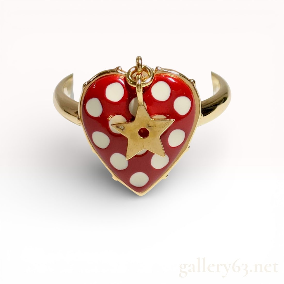 Dior Dioramour Capsule Collection Red Heart Star GP Metal Ring size 7: Authentic Dior Christian Dior Dioramour capsule collection. gold-plated metal ring with a red heart, white polka dots, and a hanging star. Gold-plated metal ring having a red enamel heart motif