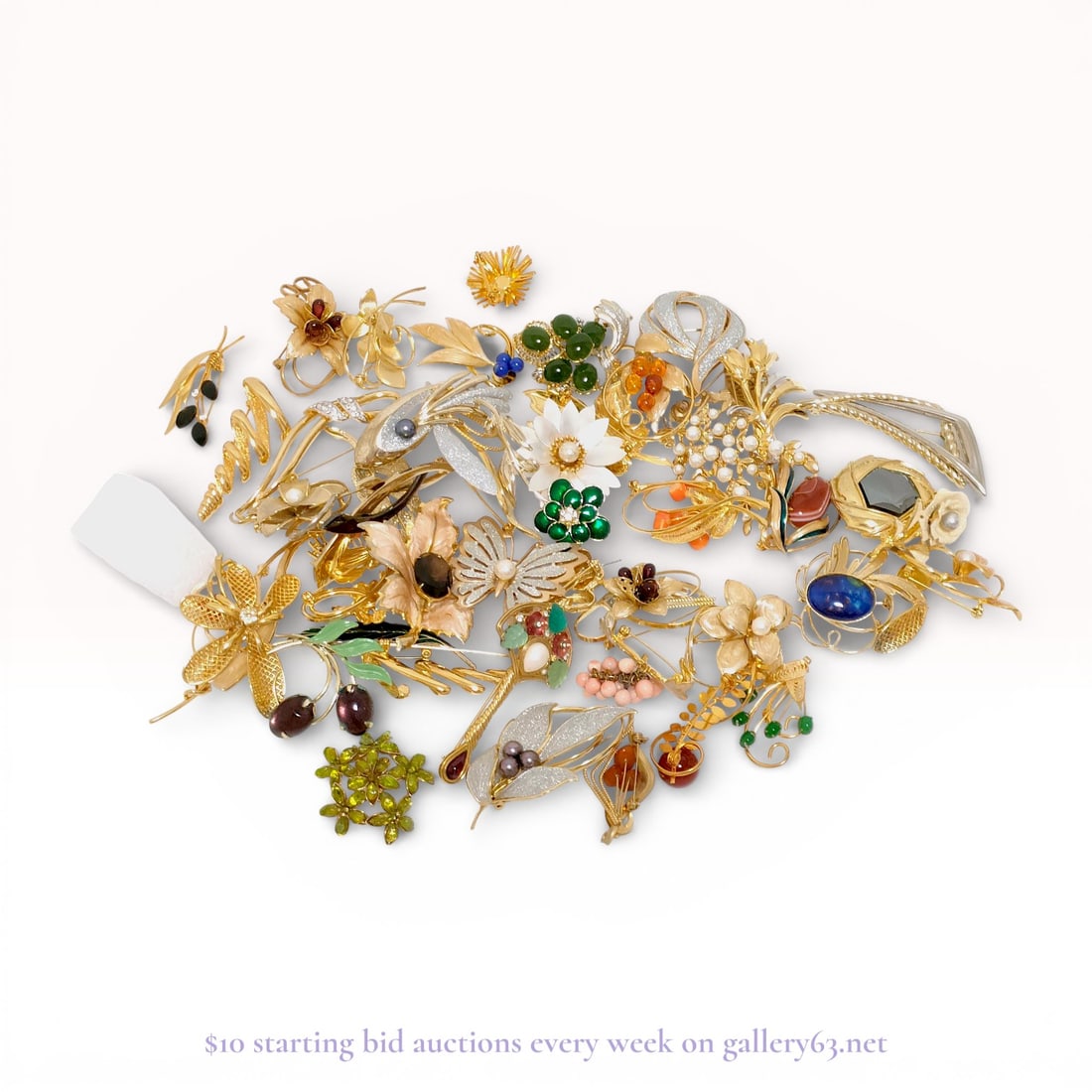 Gold-Tone Costume Brooch Set Estate Jewelry Lot, 551.0g (1 of 5)