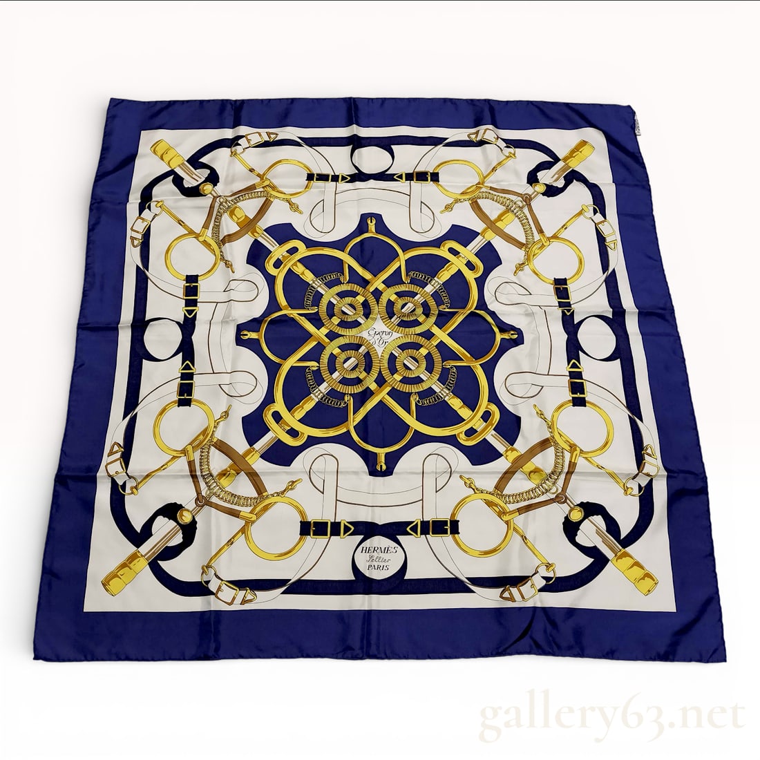 Hermès Eperon d'Or Carre silk scarf (1 of 3)