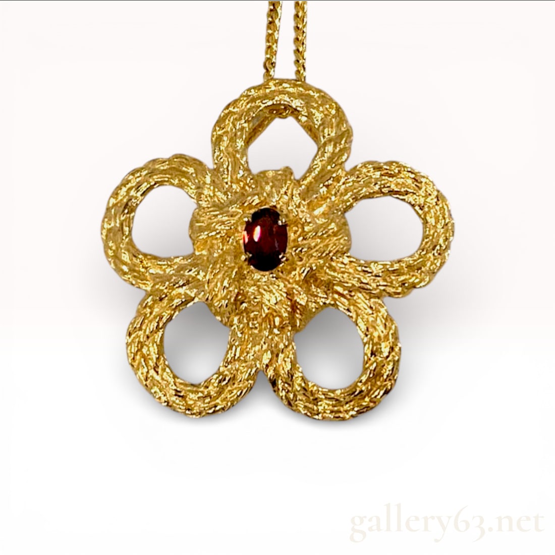 Sterling Silver Birthstone Garnet Flower Motif Pendant Necklace, Vintage Jewelry: Estate lot offered as shown, including all items visible in the images. Offered as a single lot with no individual examination; contents and condition vary and may include wear, damage, or missing ele