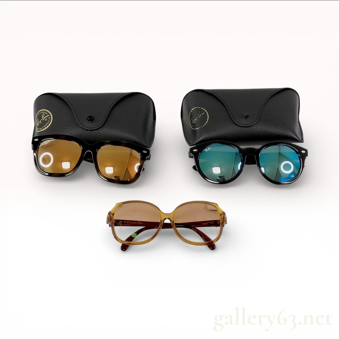 Ray-Ban Sunglasses Group Lot Including Two with Cases and One Dior Pair (1 of 9)