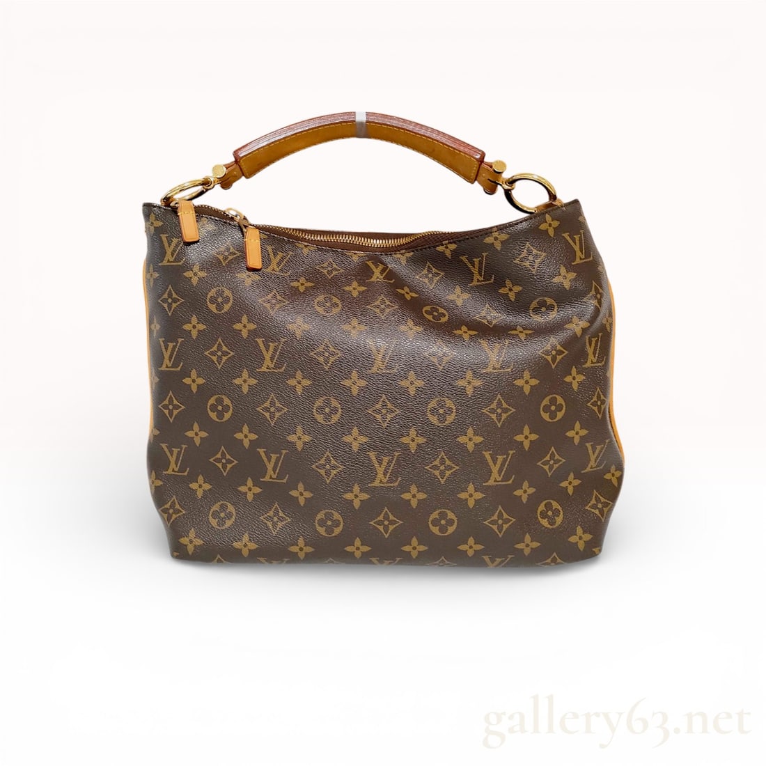 Louis Vuitton Sully PM Monogram Canvas Shoulder Bag with Box (M40586): Authentic Louis Vuitton Sully PM Monogram Canvas Shoulder Bag. features a classic hobo shape with iconic monogram canvas, Vachetta leather trim, and gold-tone hardware. Includes Louis Vuitton box.
