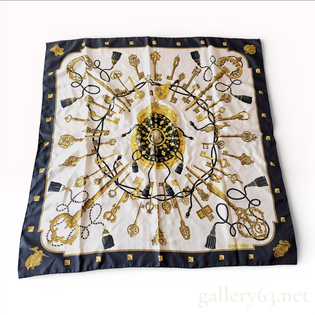 Hermès Les Clés Carre Silk Scarf (1 of 7)