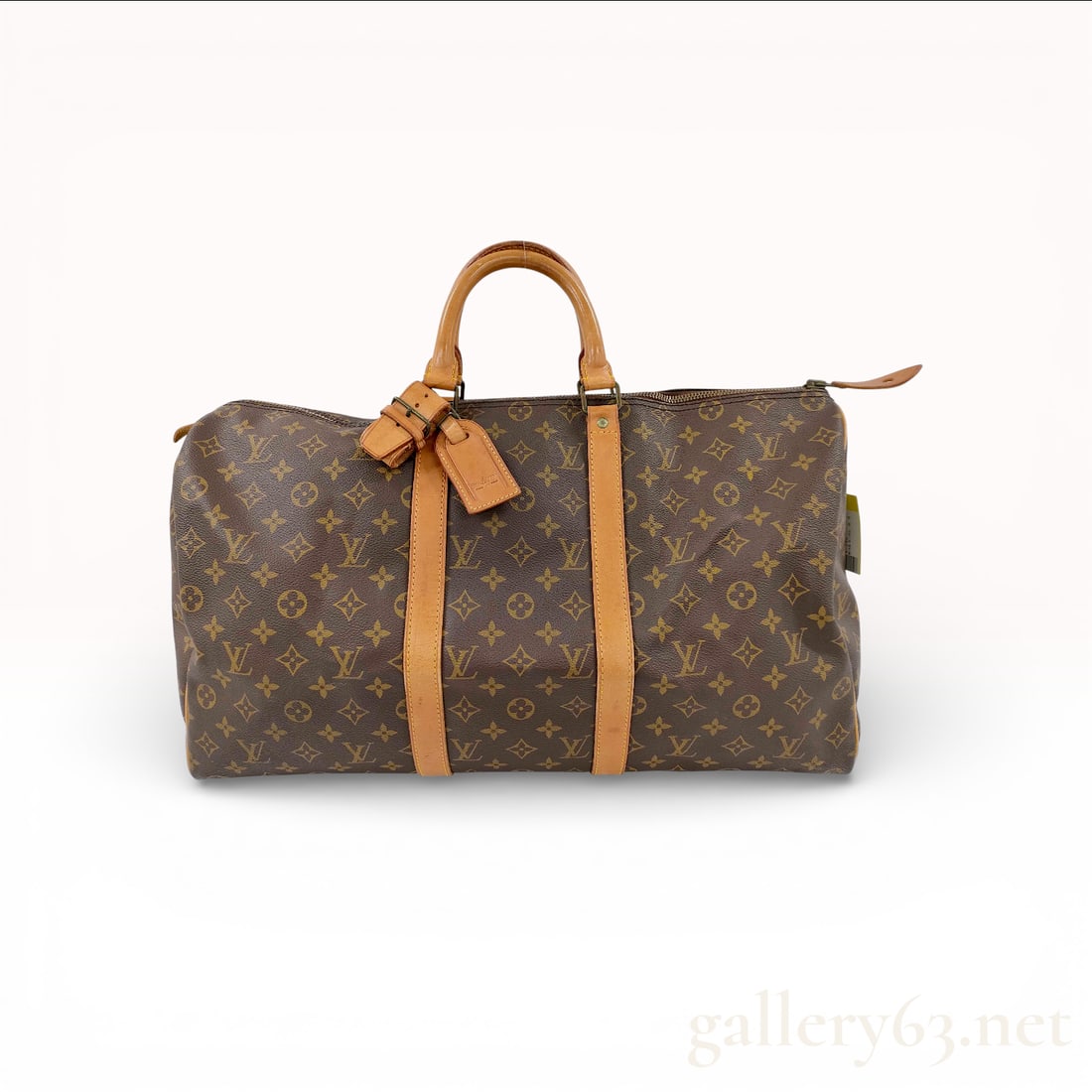 Louis Vuitton Monogram Keepall 50 Vintage Duffle – M41426: Authentic Louis Vuitton Monogram Keepall 50 Vintage Boston Bag – M41426 Classic Louis Vuitton Keepall 50 in the iconic Monogram canvas with natural leather trim and gold-tone hardware. A