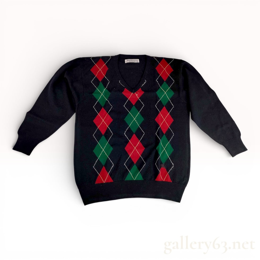 Burberrys Vintage V-Neck Argyle Sweater, 100% Merino Wool, Made in Scotland (1 of 7)