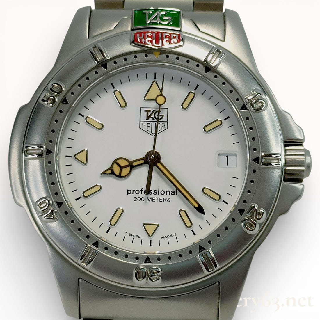 TAG Heuer Professional 4000 Series WF1112-0 Stainless Steel Wristwatch (1 of 10)