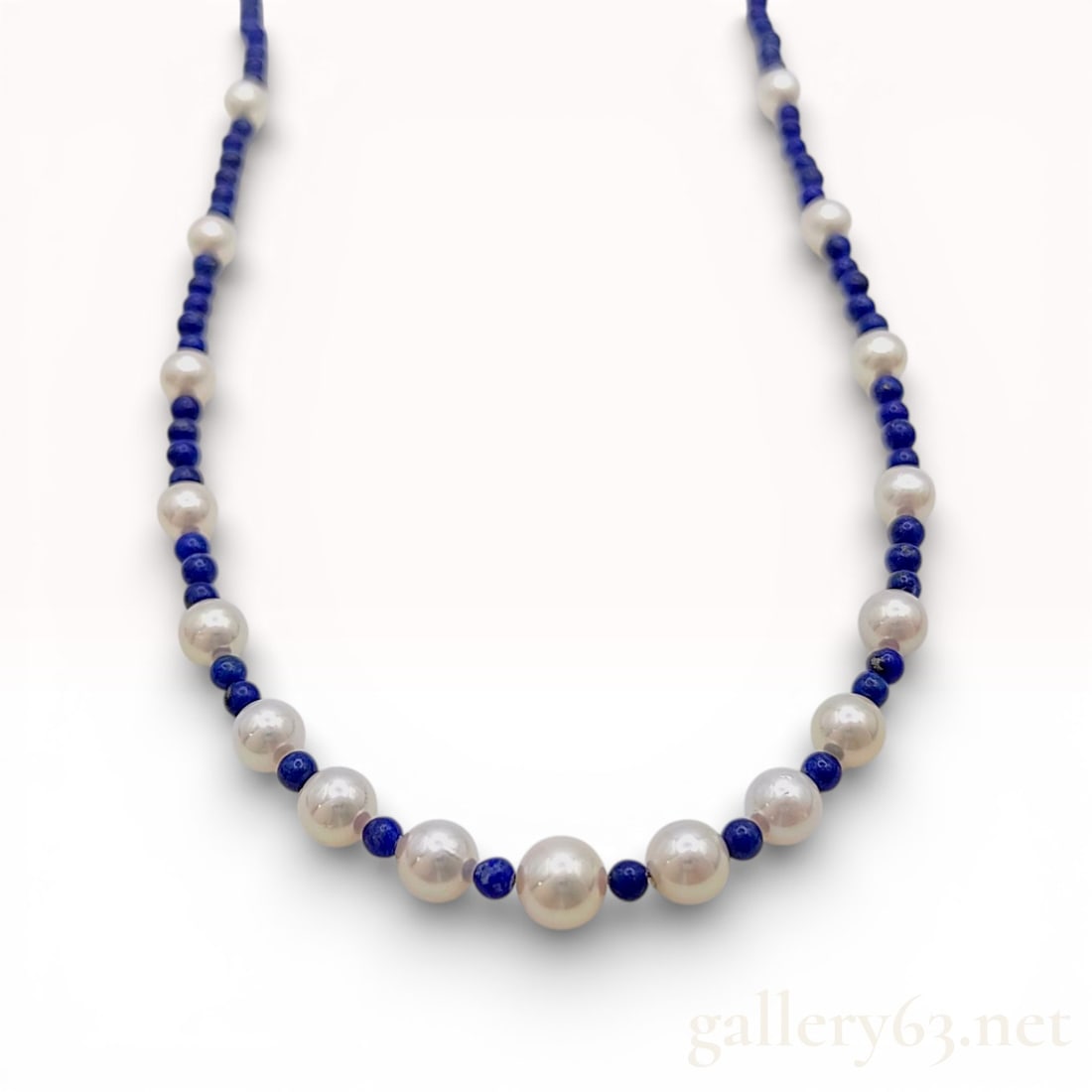 Beaded Strand Necklace with Graduated Freshwater Pearls and Lapis Lazuli (1 of 5)