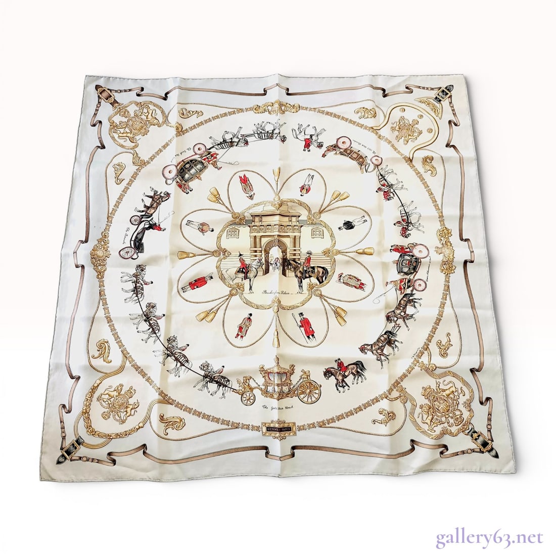 Hermes The Royal Mews Silk Carre 90 (1 of 11)