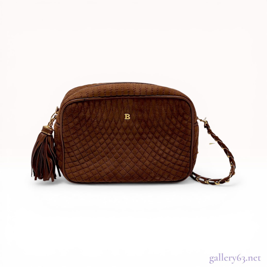 Bally Vintage Quilted Suede and Leather Camera Crossbody Bag: Vintage Bally camera-style crossbody bag. The dark brown suede body features diamond quilting and smooth leather piping, accented by a gold-tone B logo and a large leather tassel zipper pull. The inte