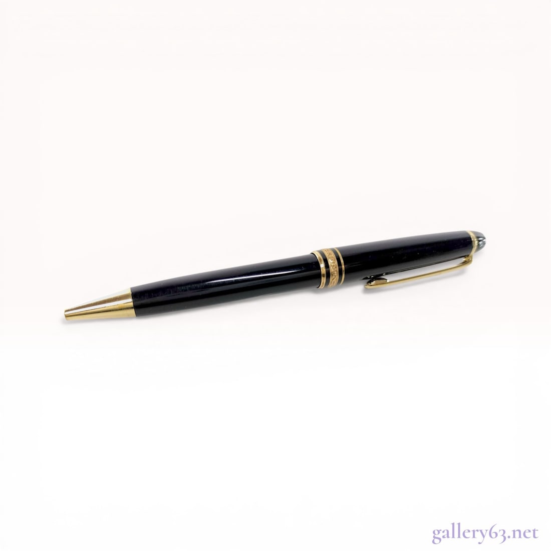 Montblanc Meisterst??ck Classique 164 Gold Coated Ballpoint Pen (1 of 9)