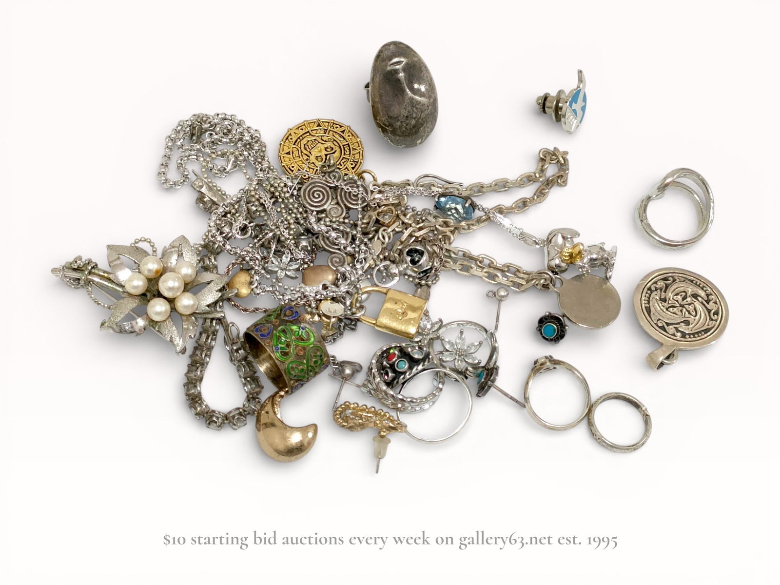 An Assortment of Vintage and Contemporary Sterling Silver & Gold Vermeil Jewelry 165.9 grams (1 of 5)