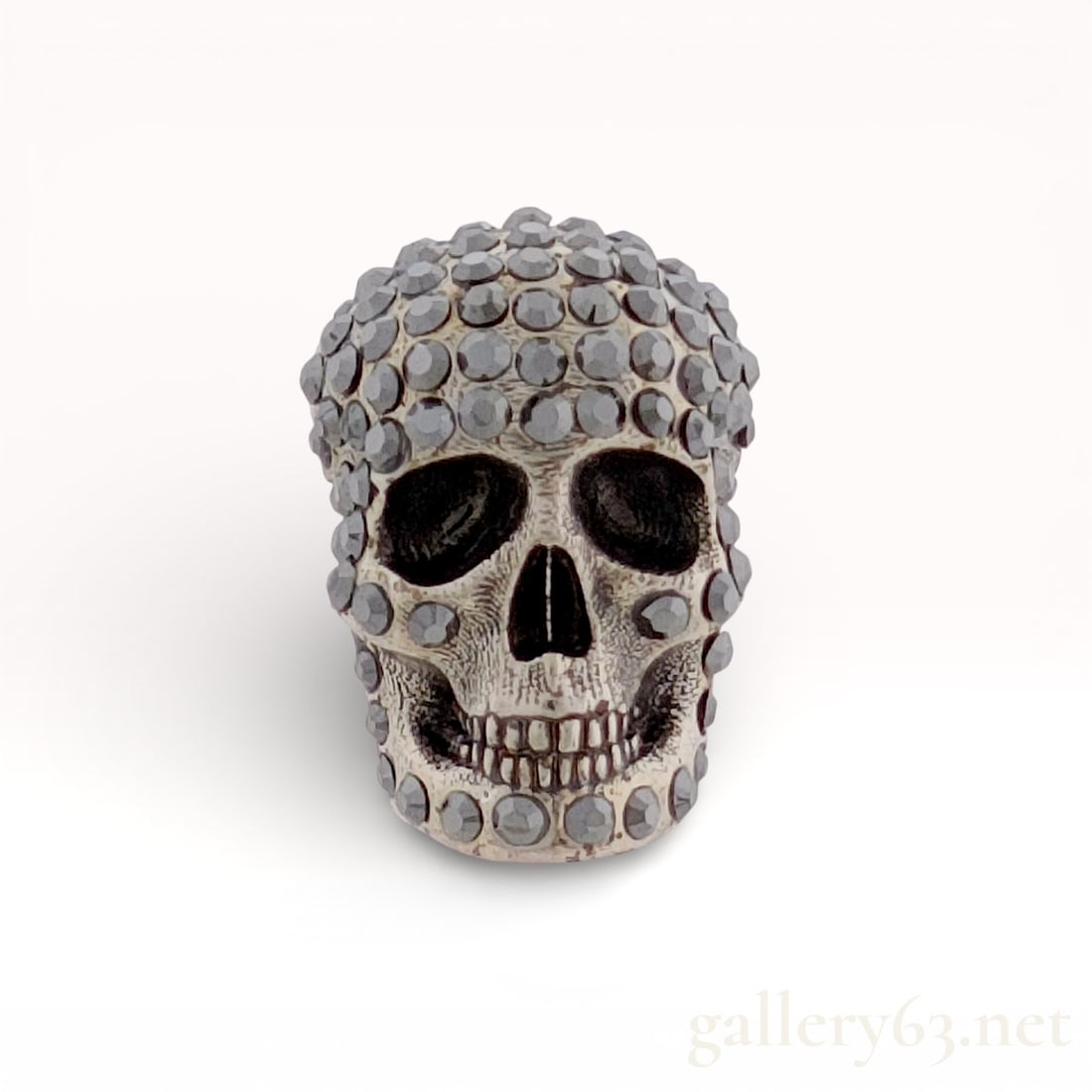 Alexander McQueen Single Crystal Skull Stud Earring (1 of 10)