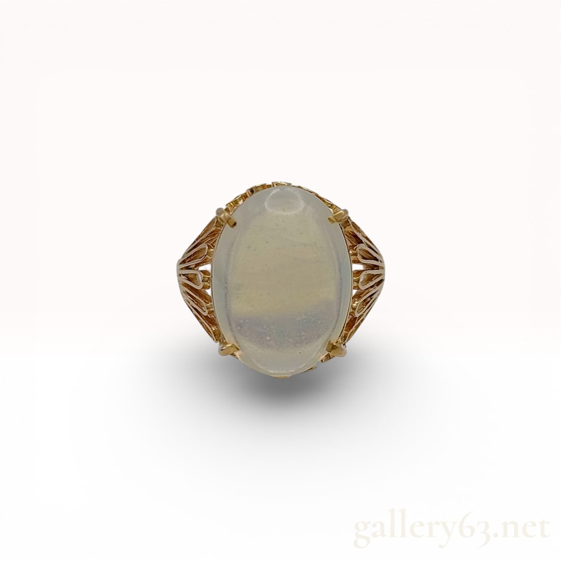 Vintage 14 Karat Yellow Gold and Oval Moonstone Cocktail Ring (1 of 6)