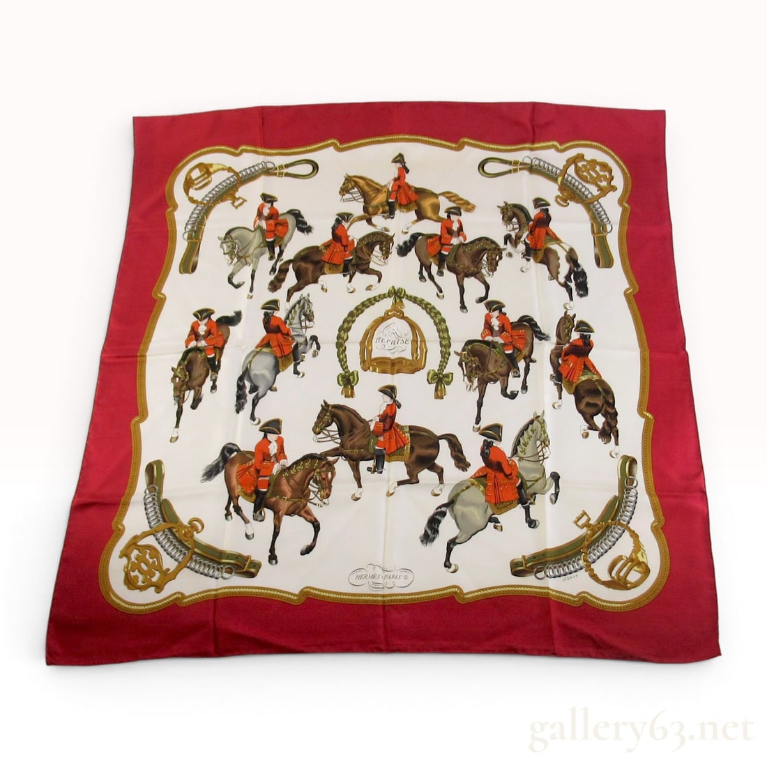 Hermes Silk Twill Carre 90 Scarf in Reprise Pattern by Philippe Ledoux: This is an authentic Hermès Paris silk twill square scarf, known as a Carré 90, featuring the Reprise pattern designed by artist Philippe Ledoux. The design centers on a cream-white fiel