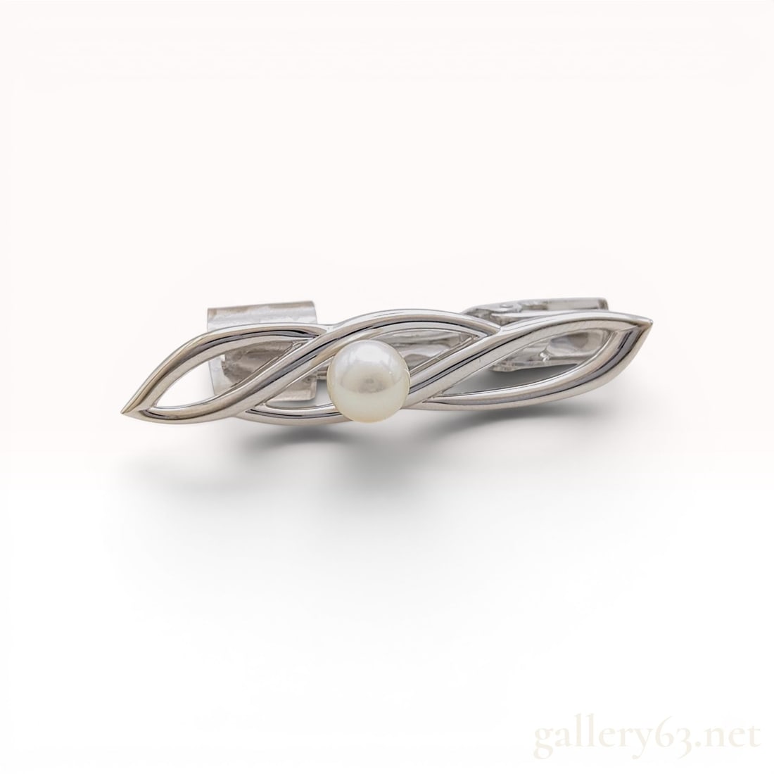 Mikimoto Silver and Cultured Pearl Modernist Tie Clip (1 of 5)