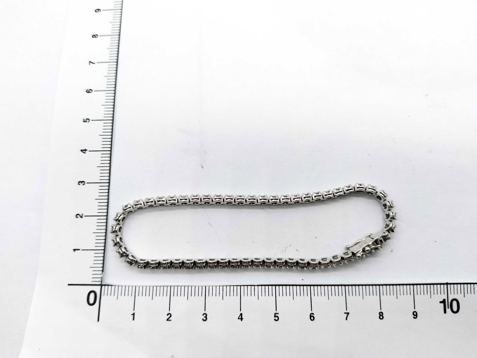 2.00ct Platinum and Diamond Tennis Bracelet - 6