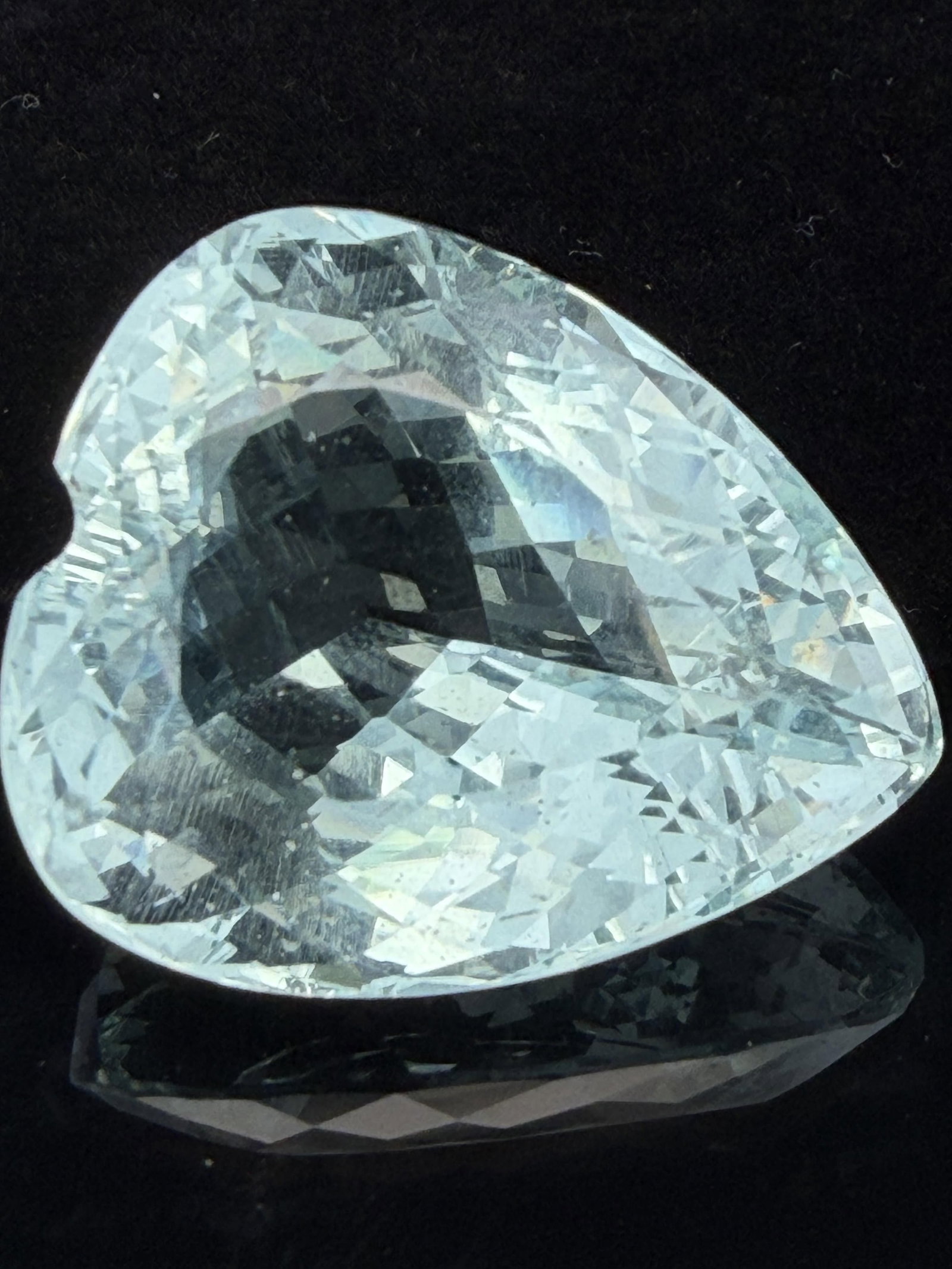 54.7 Carat Aquamarine Beryl Gemstone (1 of 11)