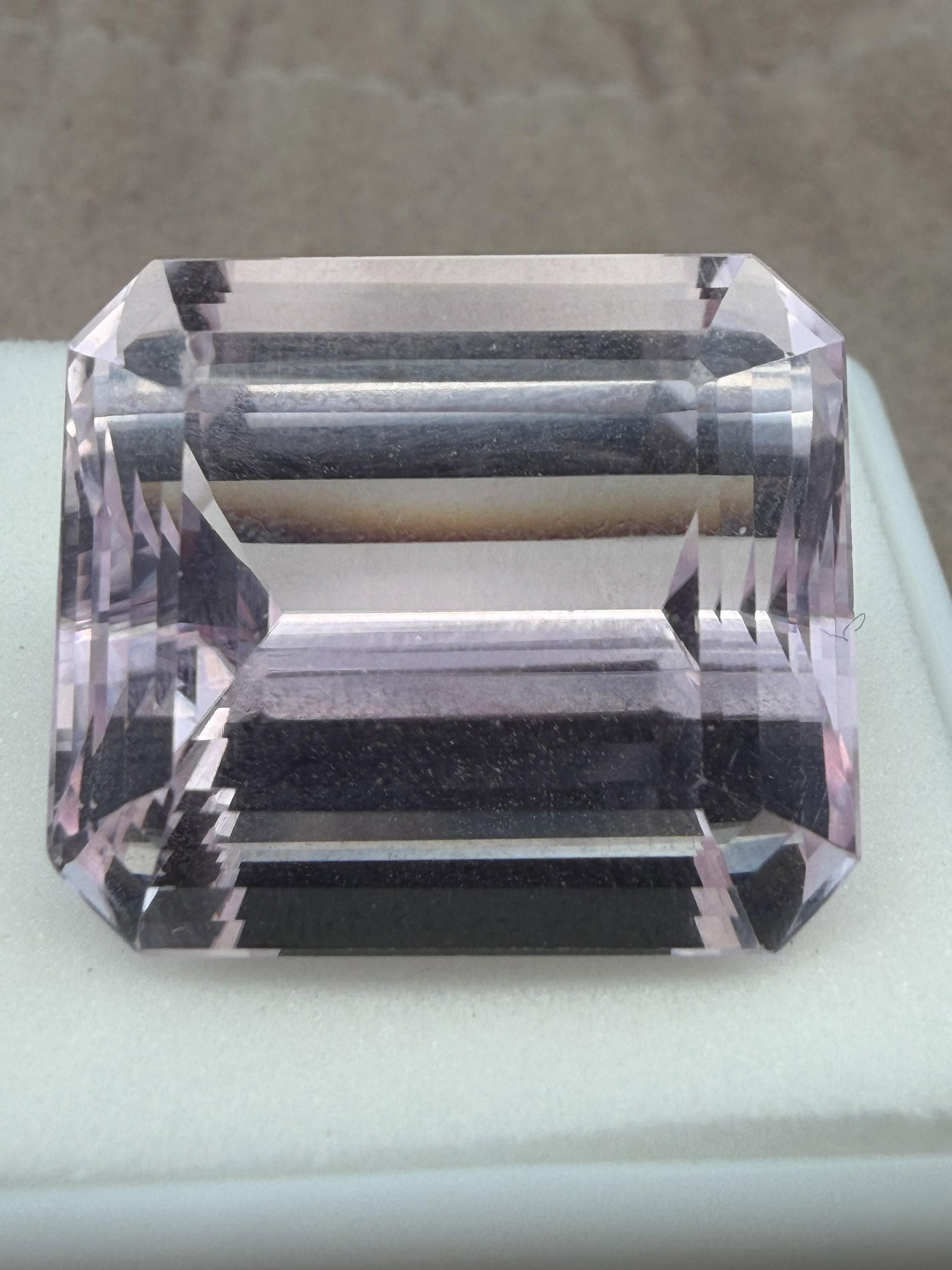 40 Karat Kunzite Gemstone - 11