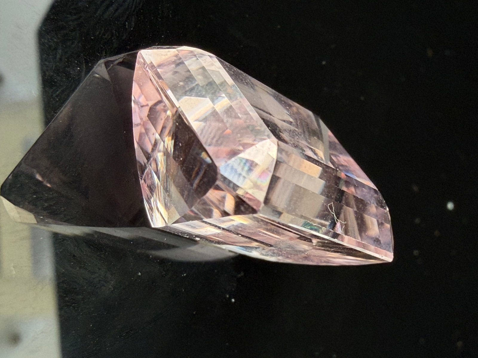 40 Karat Kunzite Gemstone - 3