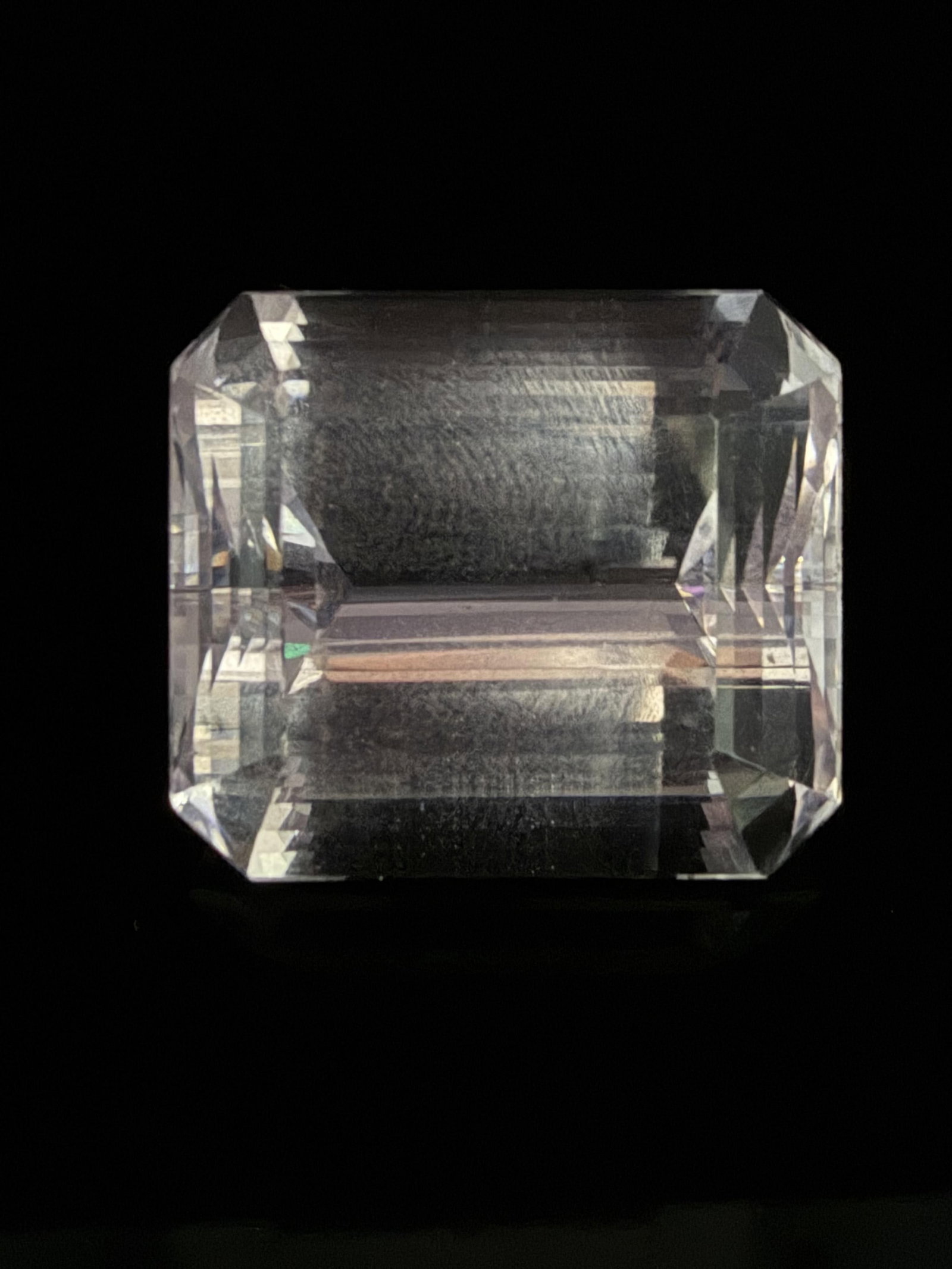 40 Karat Kunzite Gemstone - 9