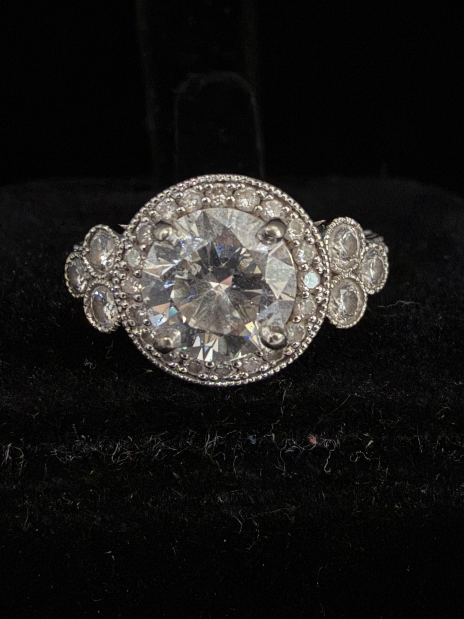 2 Carat Solitaire Diamond 18K White Gold Ring (1 of 15)